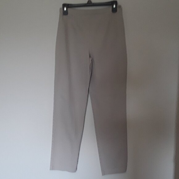 Ladies Tribella Sport Light Tan sSize 4 Jeggings w/Flat Front - Picture 5 of 6